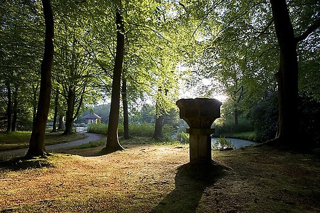 Lütetsburger Schlosspark Hage-Lütetsburg - Het Tuinpad Op / In Nachbars Garten